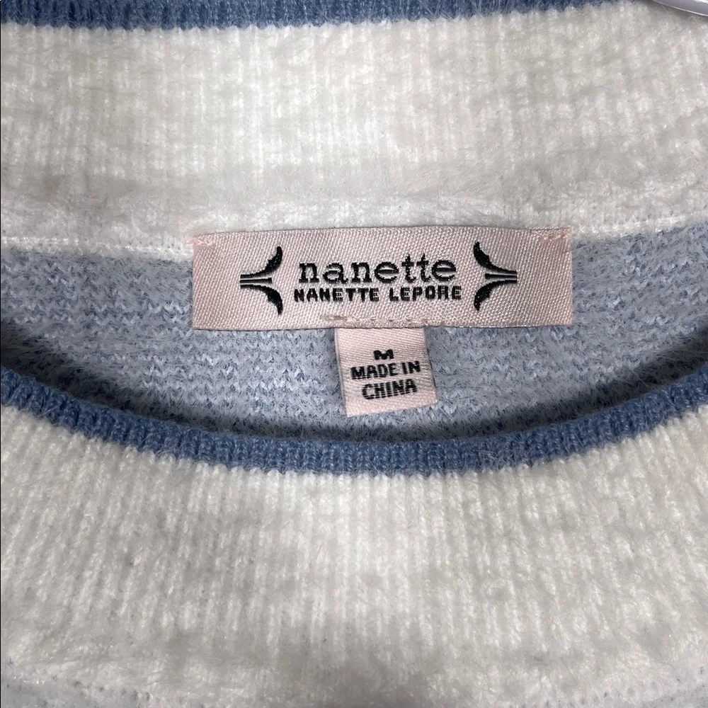 NANETTE LEPORE WOMENS SOFT STAR PEARL EMBELLISHED SWEATER WHITE BLUE MEDIUM